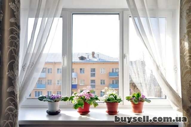 Пластиковое окно на лоджию балкон Рехау Rehau