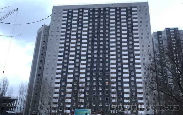 Продам 2-ю квартиру 77м,  Ревуцкого 54 ЖК Ревуцкий ДБК-4