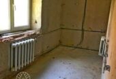 Продам 3-Х комнатную 104 квадрата на ДНСе. Кирпичный дом 2000 года.