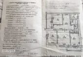Продам 3-Х комнатную 104 квадрата на ДНСе. Кирпичный дом 2000 года.