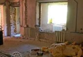 Продам 3-Х комнатную 104 квадрата на ДНСе. Кирпичный дом 2000 года.