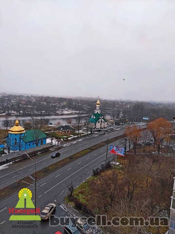 Продам 3.8.9 на Шевченко с видом на речку.