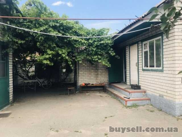 Продам.  Дом 200 м. кв.  8 соток.  Березановка,  ул. Дмитренка.