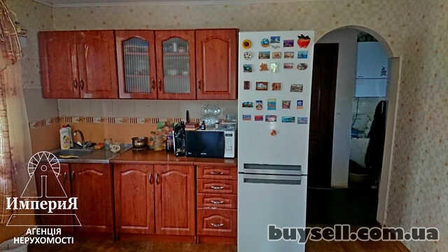 Продам кирпичный дом с ремонтом и всеми коммуникациями.