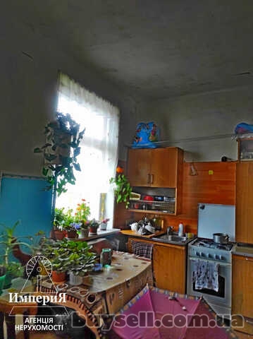 Продам комнату 30 кв.м.с кап.ремонтом и автономкой на Павличенко.