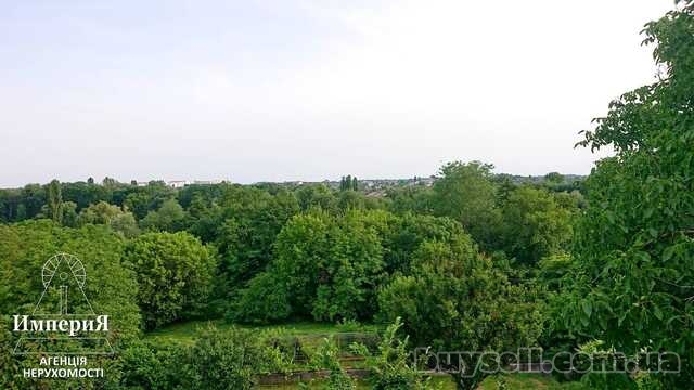 Продам новый дом на нижнем ДНСе с прекрасным видом на речку.