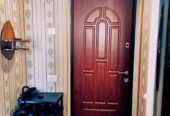 Продам однокомнатную на 4 Микрорайоне.Не малосемейка.