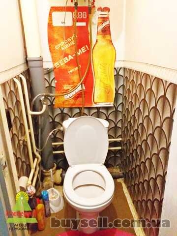 Продам однокомнатную на Таращанском.