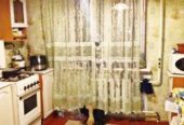 Продам однокомнатную на Таращанском.