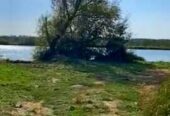 Продам участок с выходом к речке в Шамраевке.