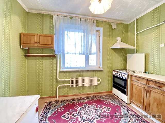 Продаю 3к. квартиру з квадратним холом в Лісках