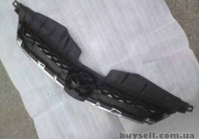 reshitka_pered_radiatorom_do_MAZDA_5_2005-2010r__v_4052423