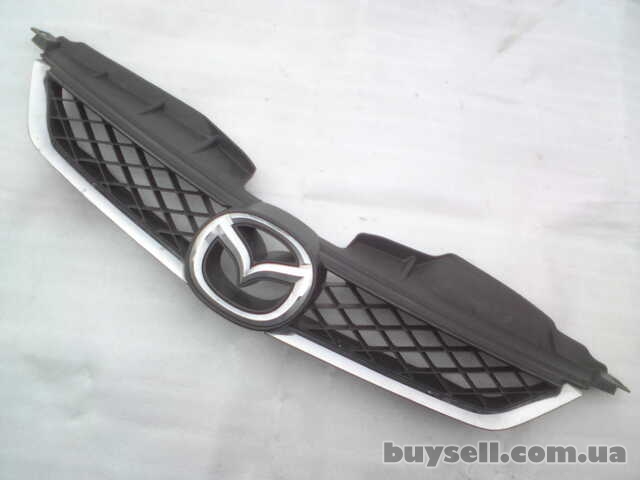 Решітка перед радіатором дo MAZDA 5  (2005-2010р. в)