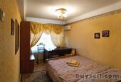 Сдаю 4-комнатную в центре Киева посуточно без посредников