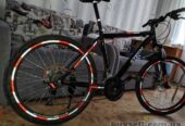 Светоотражающая полоска длина 7. 90 м.  Белая с красным