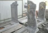 Пам’ятники ,  гробнички