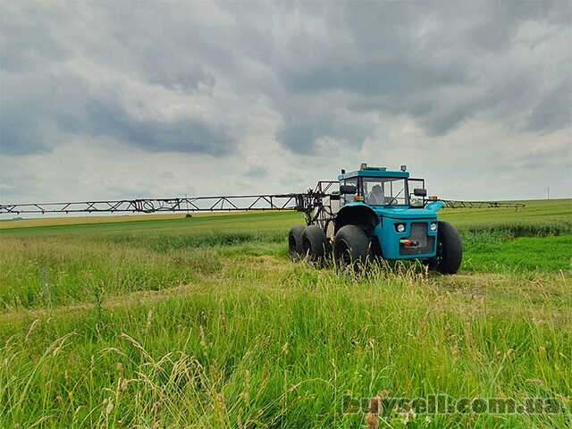 Самохідний обприскувач Водолій ЕСМ-3