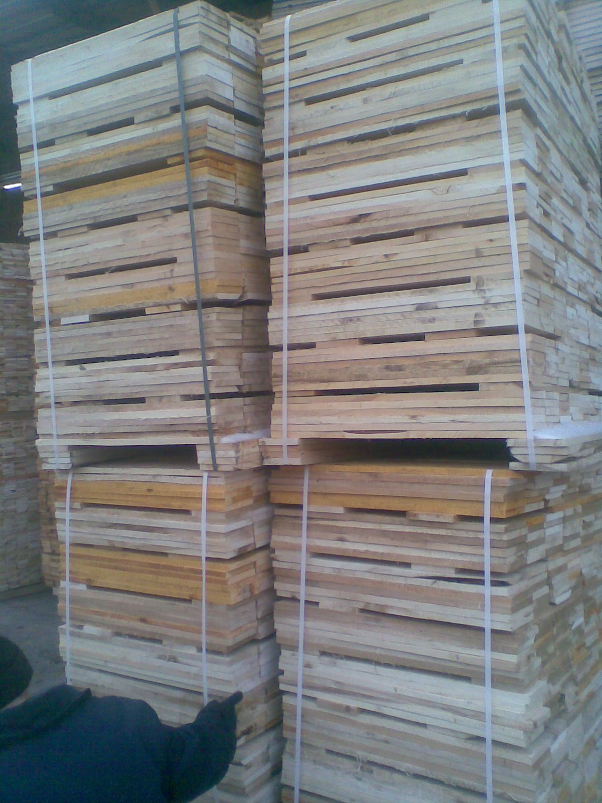Купую продаю висушену до 18 % заготовку дерев’яну для виробництва піддонів та палет