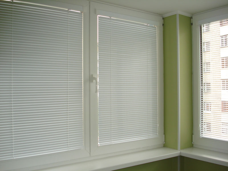 Горизонтальні жалюзі