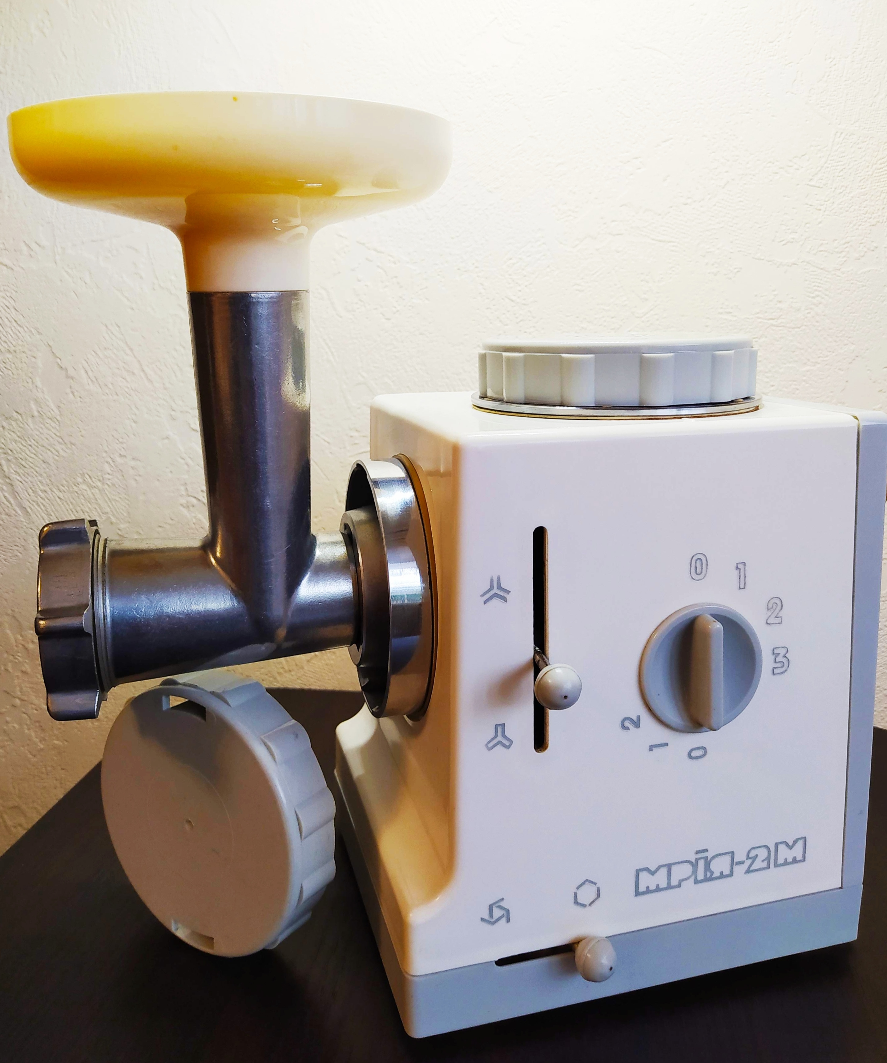 Ремонт,  сервис кухонных комбайнов Мрия.  Запчасти,  насадки.