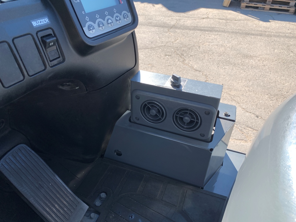 Вилочний автонавантажувач TCM (Nissan), з напівкабіною