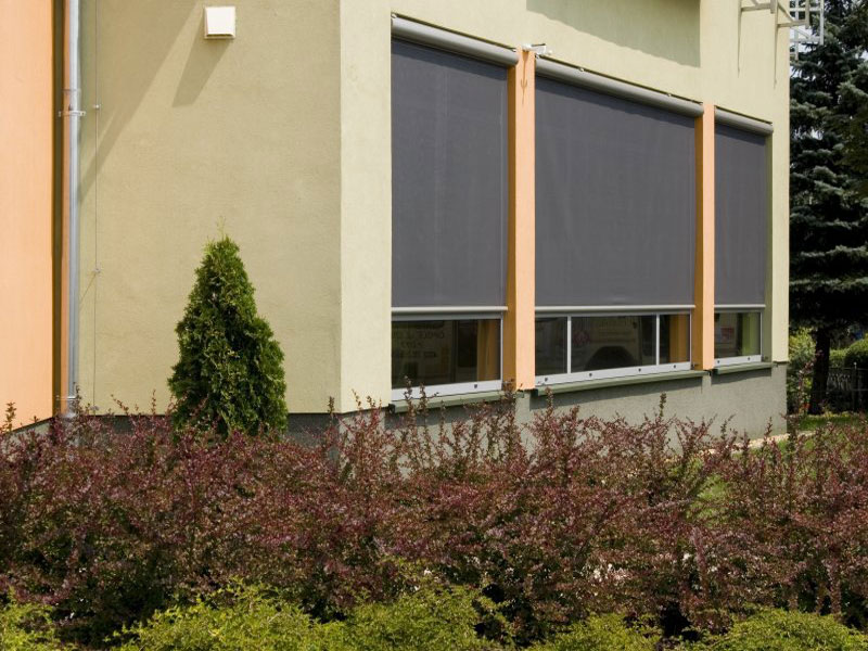 Зовнішні рулонні штори