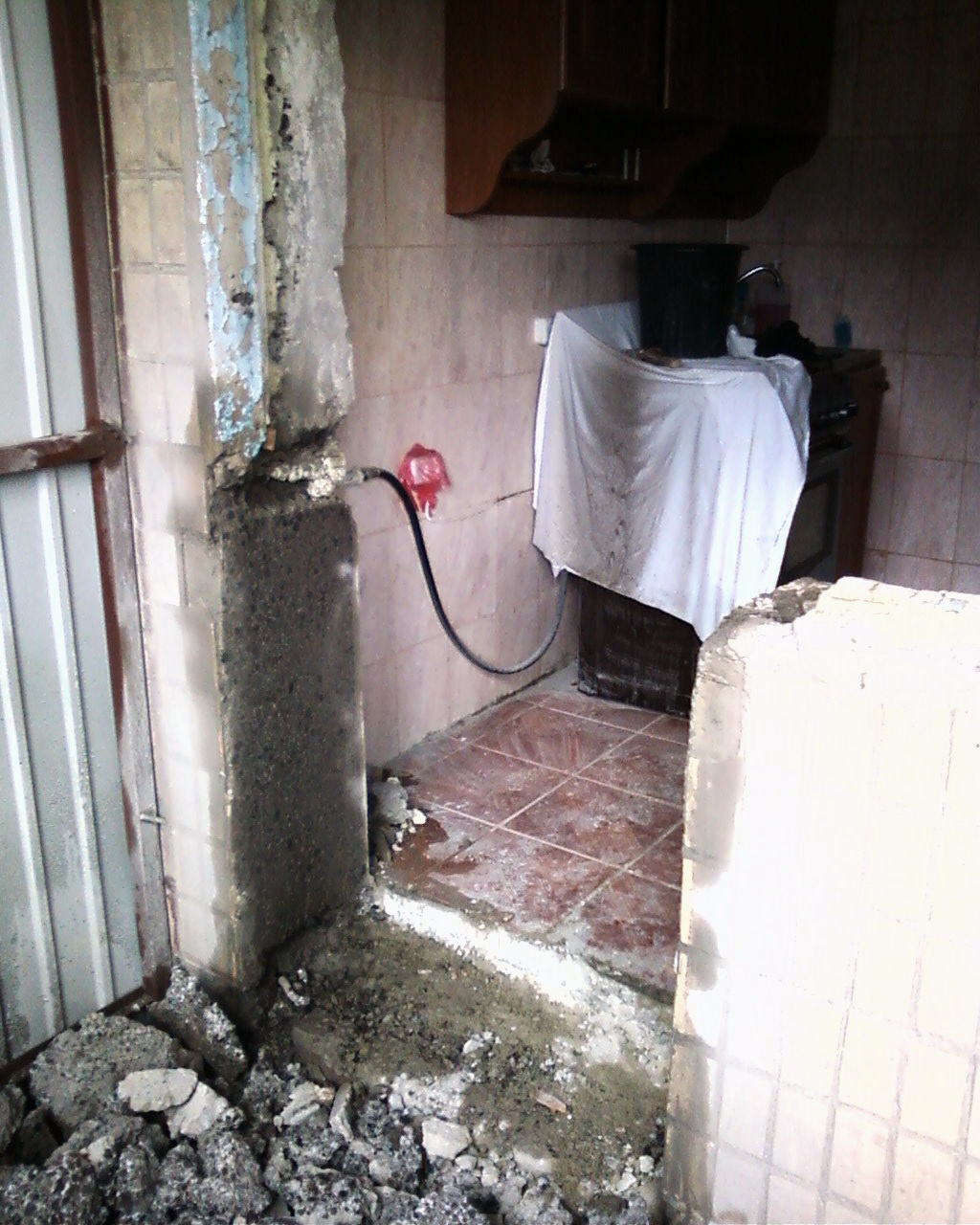 Демонтаж бетона, кирпича, стен, перегородок,сантехнических ка