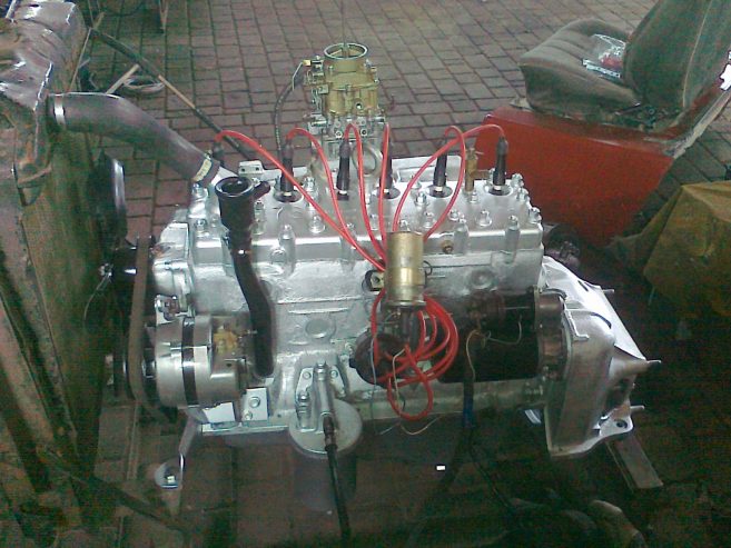 Подам двигун газ 52 до львівського автонавантажувача