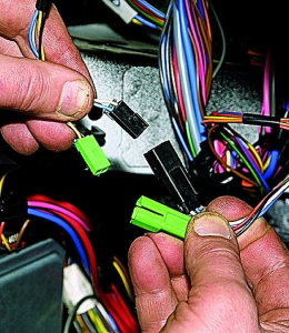 Автоелектрик на Русанівці Київ без вихідних виїзд