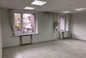 Продаж офісу в центрі, з орендарями. Червона лінія