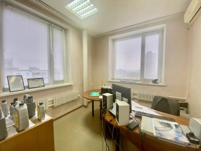 Офіс на Лівом березі район МК Дональдс
