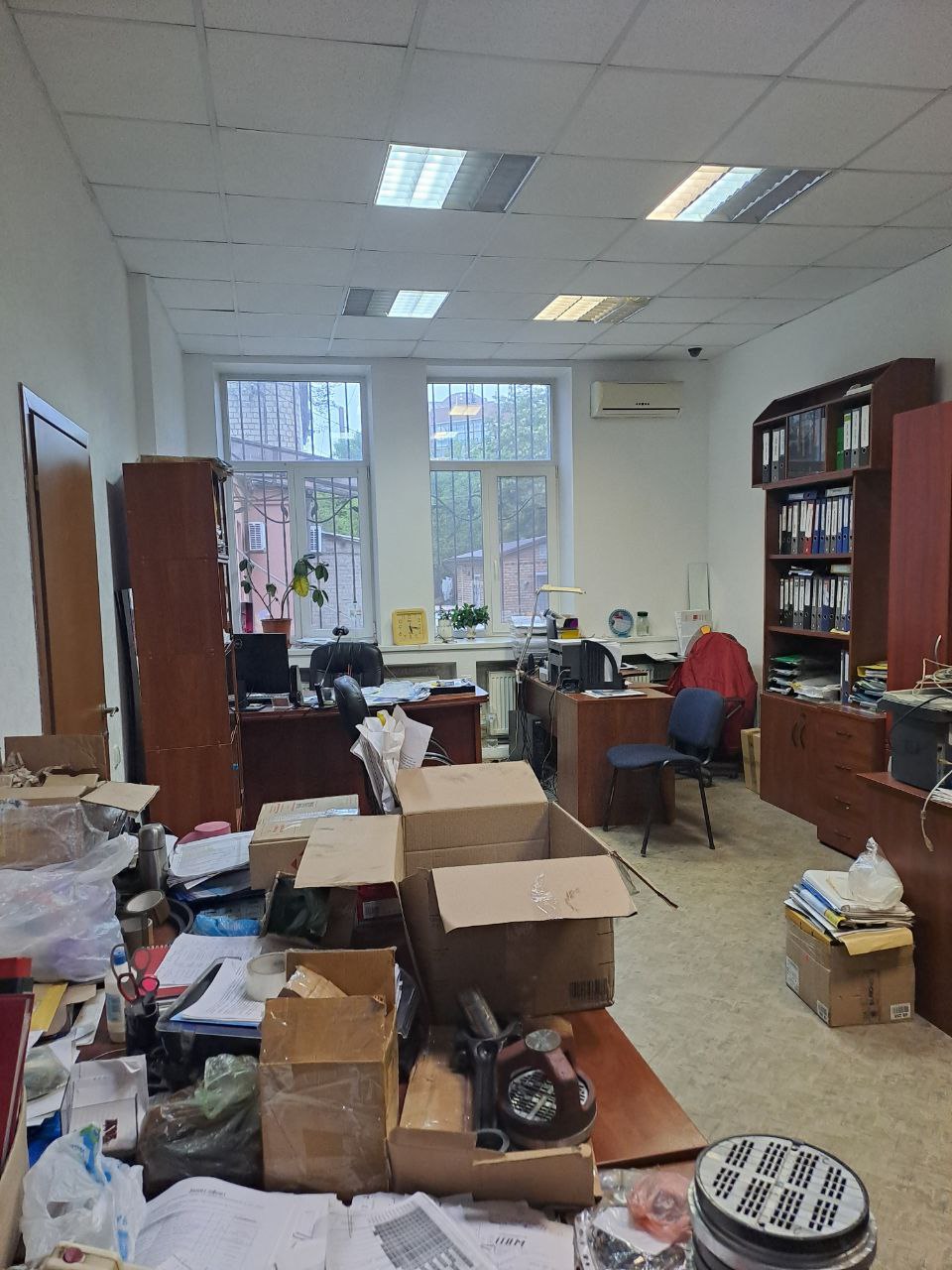 Продам офіс в Центрі міста Серова, закритий двір