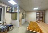 Продам офісмагазин в центрі міста.