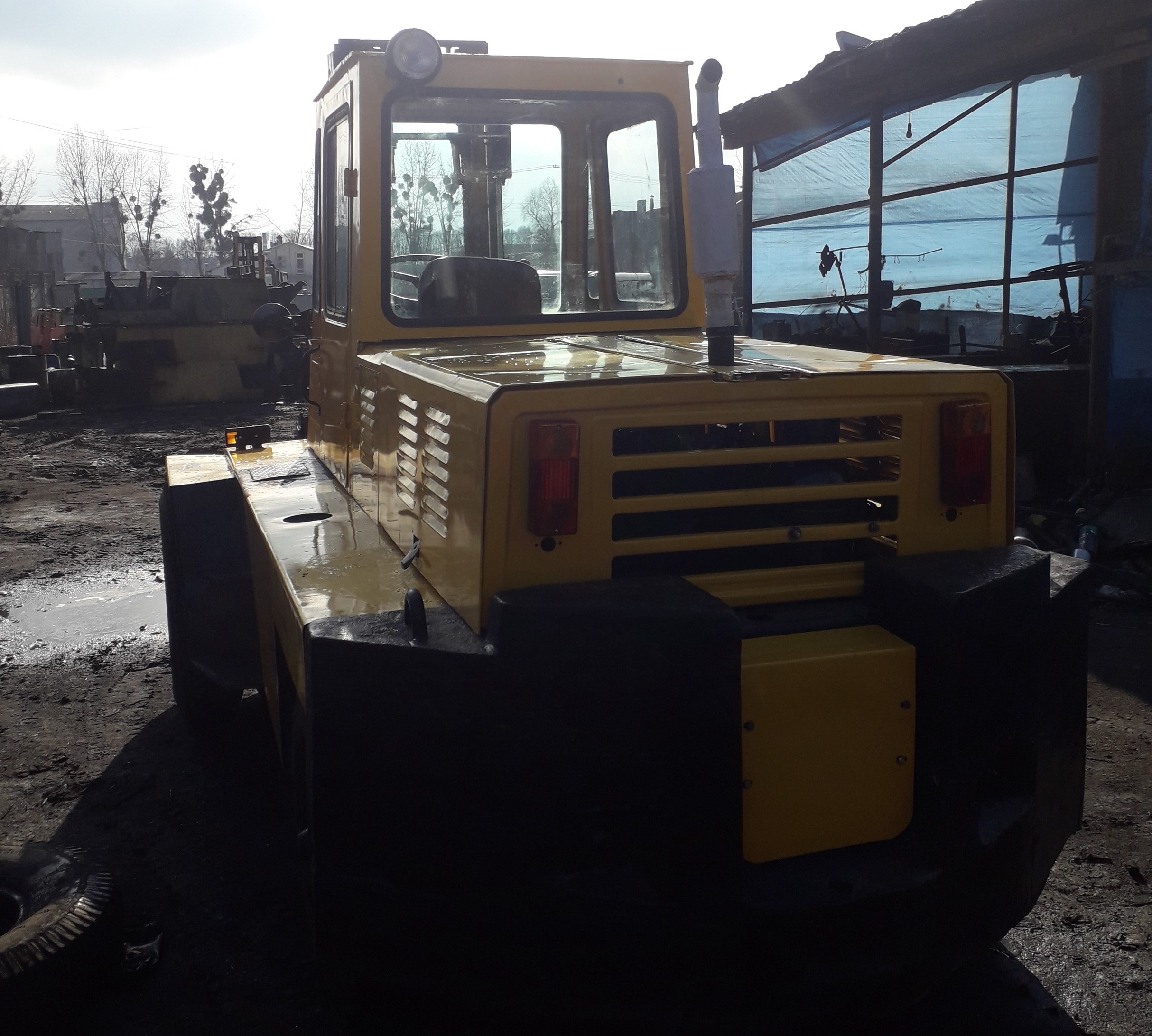 Львівський навантажувач дизельний  5т