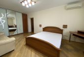 2 кімнатна 79м2 Срібнокільська 24, м.Осокорки, Київ