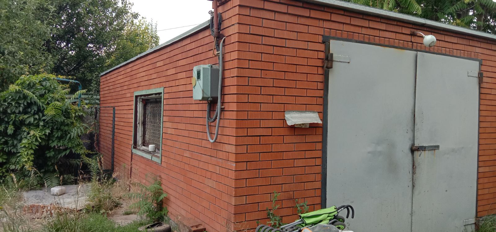 Продам. Будинок 210 м.кв. 15 соток. Підгородне