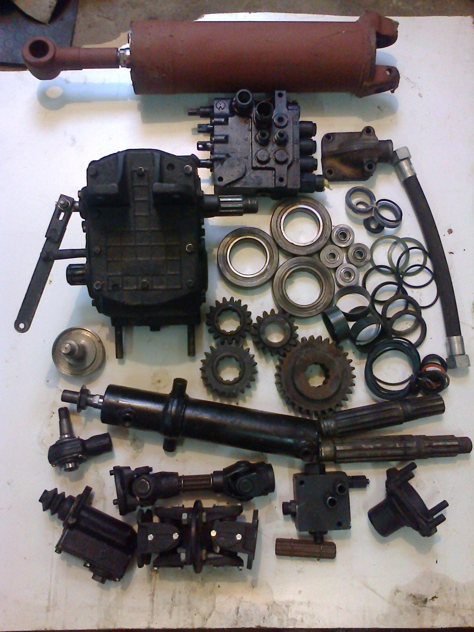 циліндр руля до львівського автонавантажува 5-10т