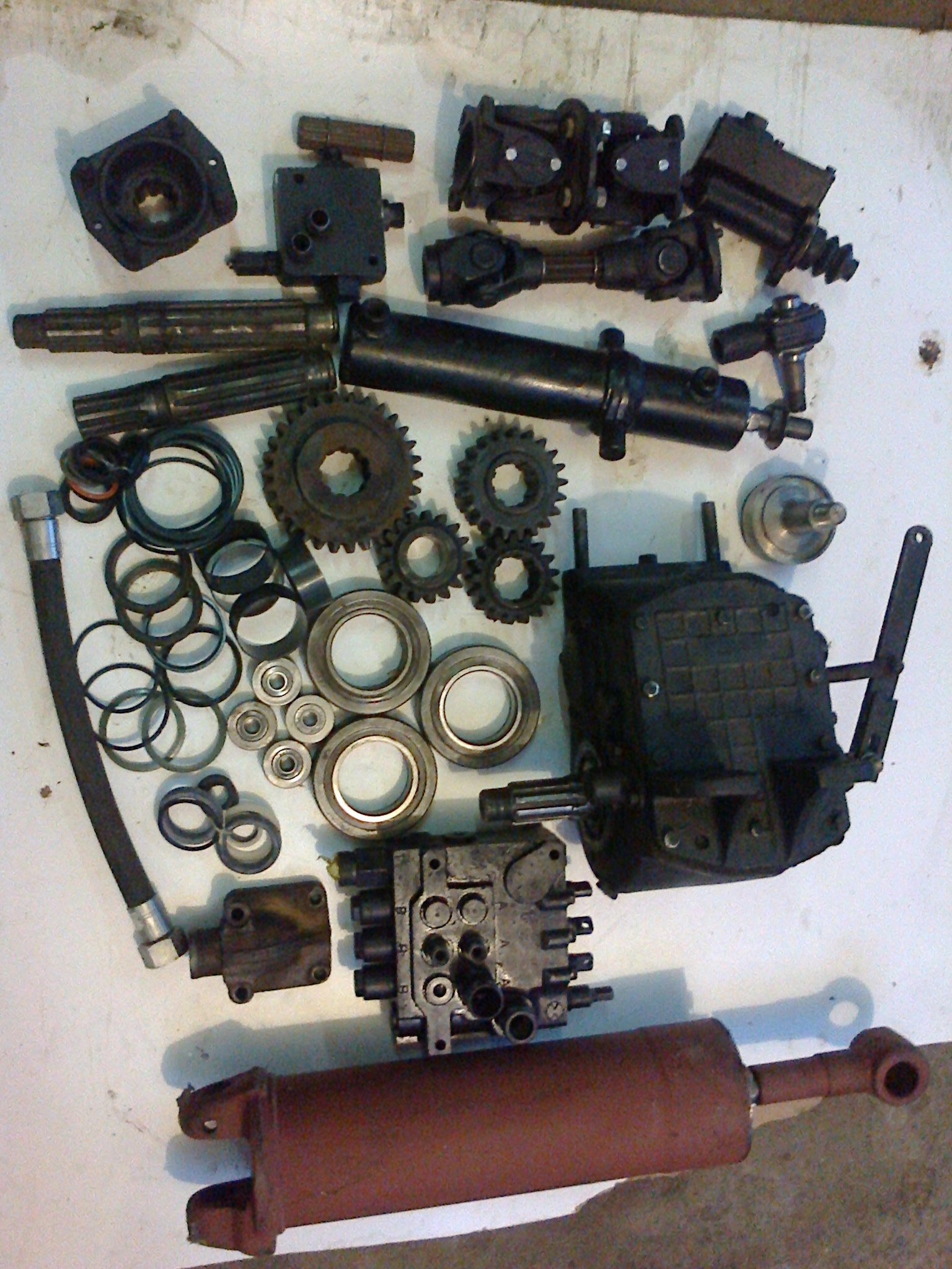 Продам запчастини до львівського автонавантажувача