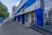 Магазин на червоній лінії Пр Поля.   Окремий вхід