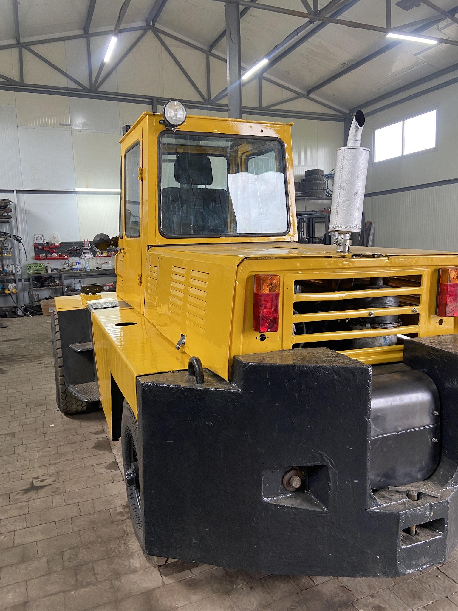 Львівський навантажувач дизельний,після капіталки