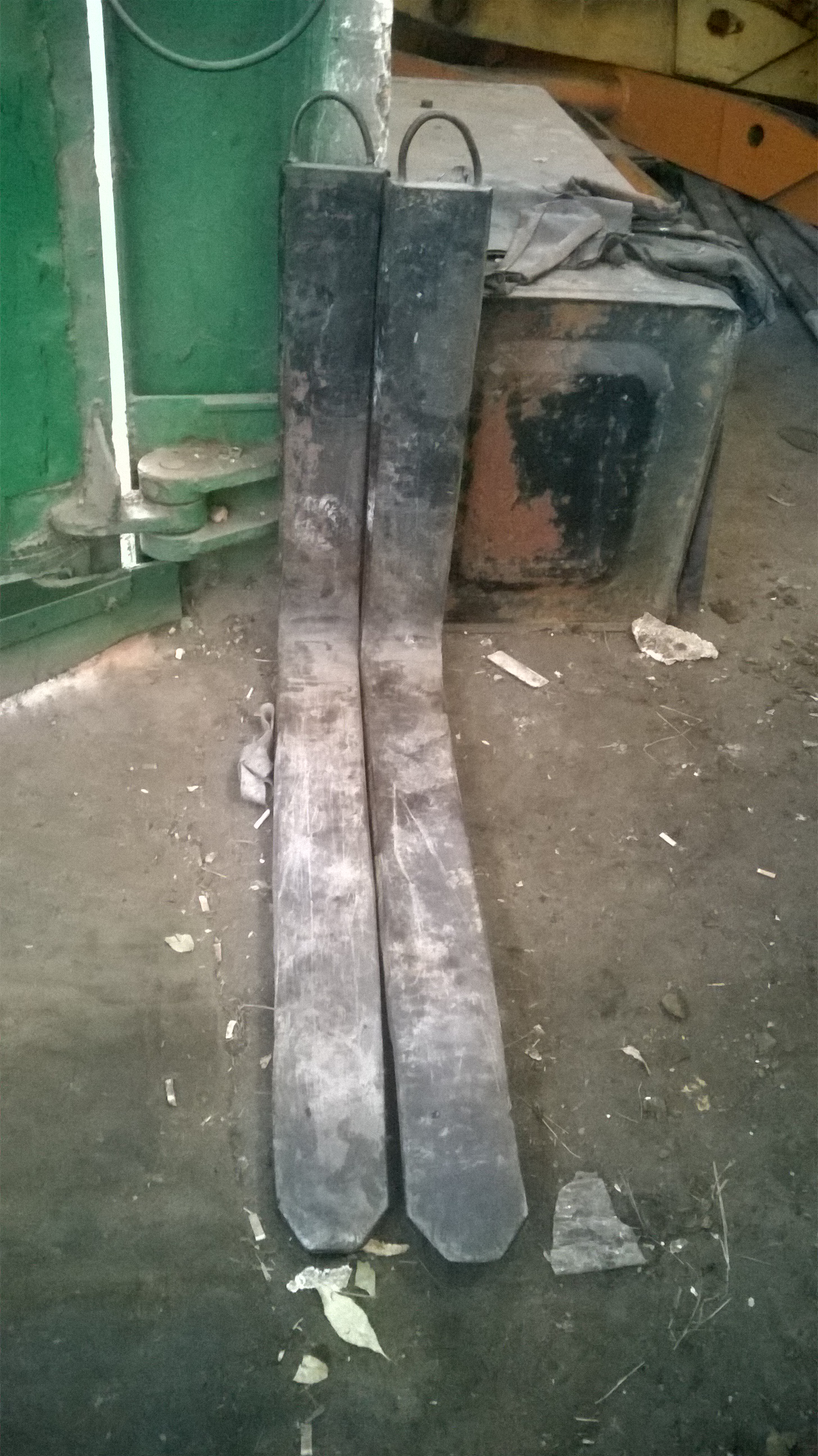 Продам вила до львівського автонавантажувача 5-10т