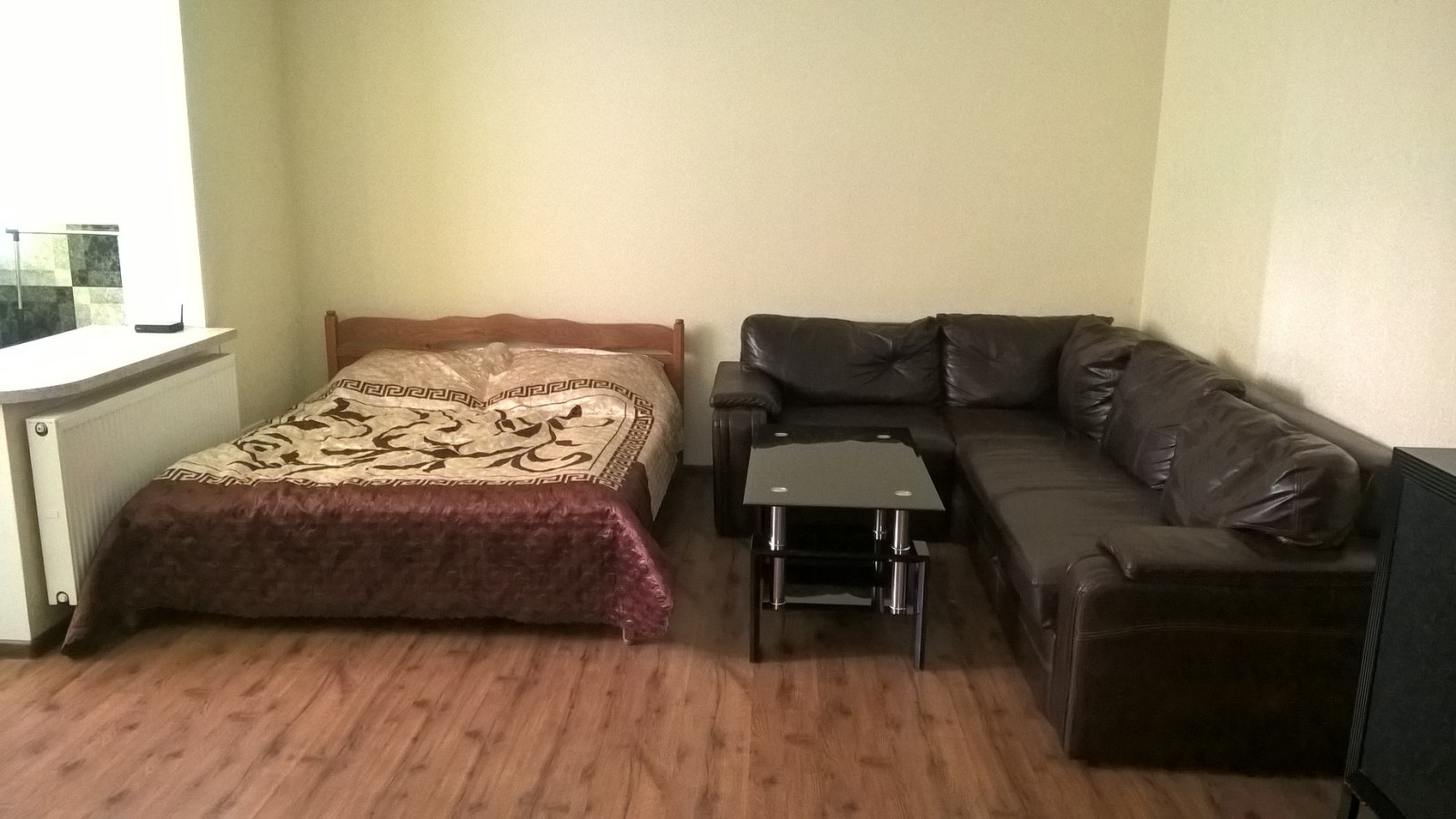 Подобова квартира біля м. Позняки, вул. Княжий затон 9