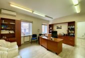 Приміщення в центрі міста. Старокозацька 22