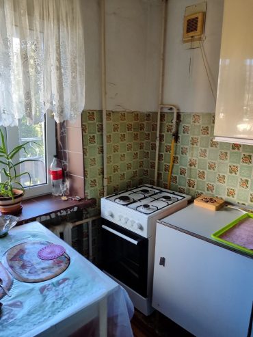 м.Житомирская 7мин.Сдам квартиру.