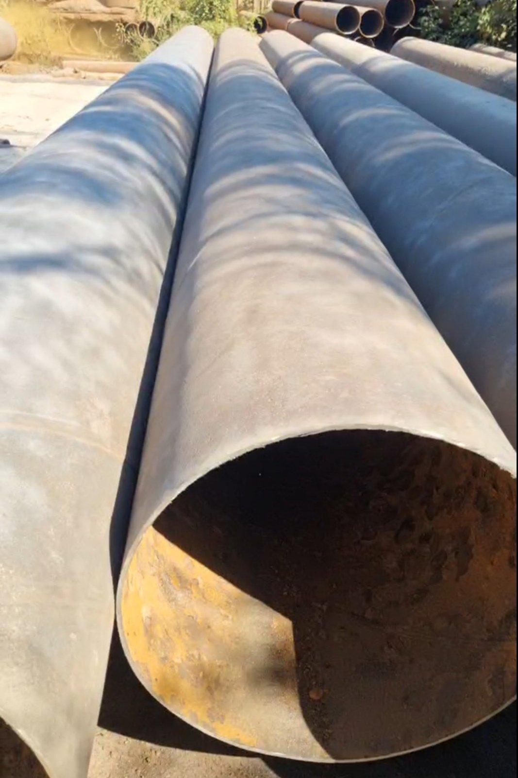 Продам трубы б. у ф630х6-5