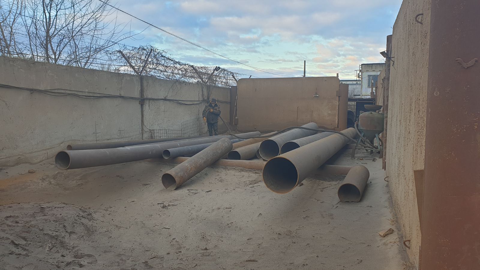 Куплю трубы бу 219,  273,  325,  426,  530,  630,  820,  1020,  1220 с