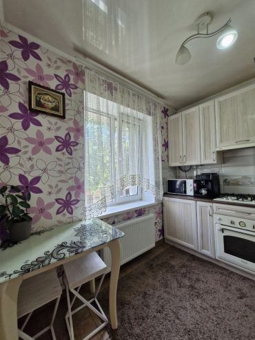 Продаж 2-во кімнатної квартири в м Луцьк