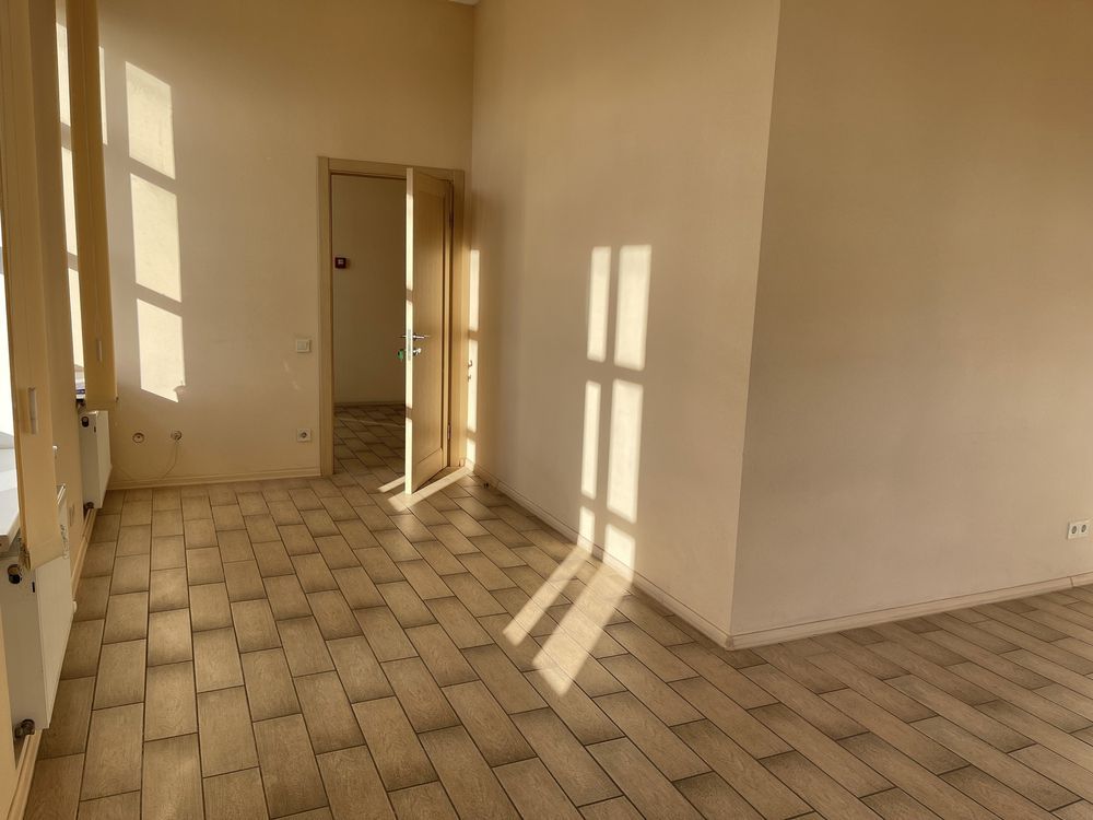 Здам. Офіс 52 м. кв. 3/4, вул.Старочумацька (Радищева)