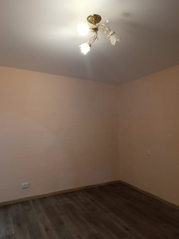 Продам 1 кімн. кв. на Осипенківському.