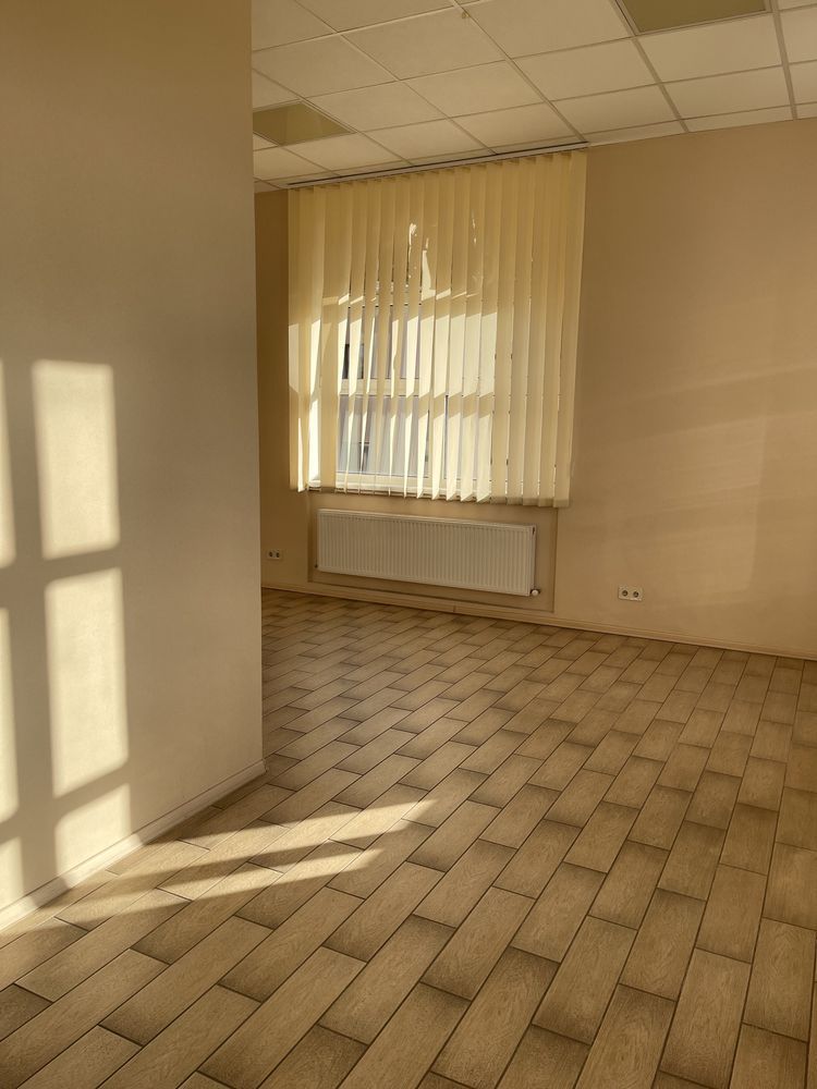 Здам. Офіс 52 м. кв. 3/4, вул.Старочумацька (Радищева)